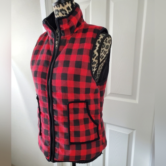 Staccato Buffalo Plaid Puffer Vest - Picture 3 of 11